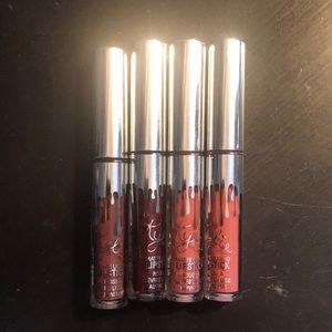 4 kylie minis from the holiday collection!
